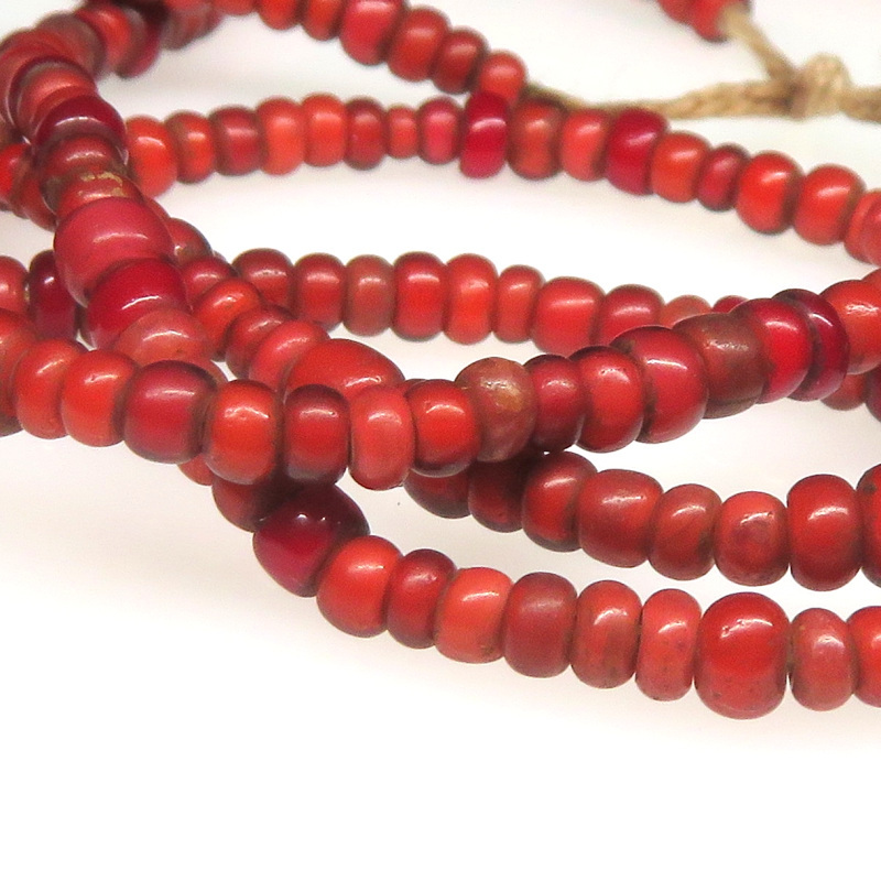 ヴェネチアンビーズ/ホワイトハーツ/小粒金赤+血赤ホワイトハーツ