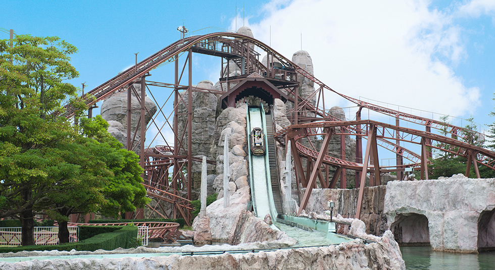 スプラッシュモンセラー｜伊勢志摩 近鉄リゾート 志摩スペイン村