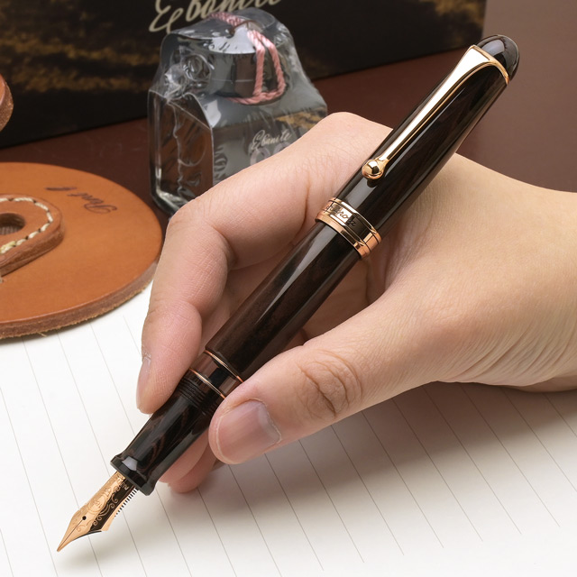 AURORA アウロラ 限定品 万年筆 88 エバニテ・コニャック 888-PEM