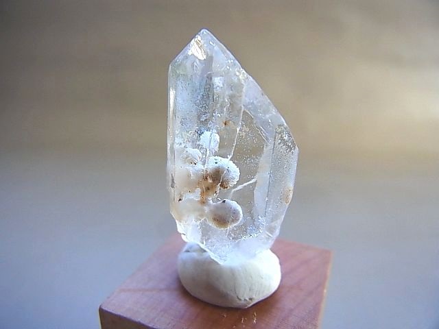 バイーア産まりも入り水晶ポイント9.1g - パーフェクトストーン