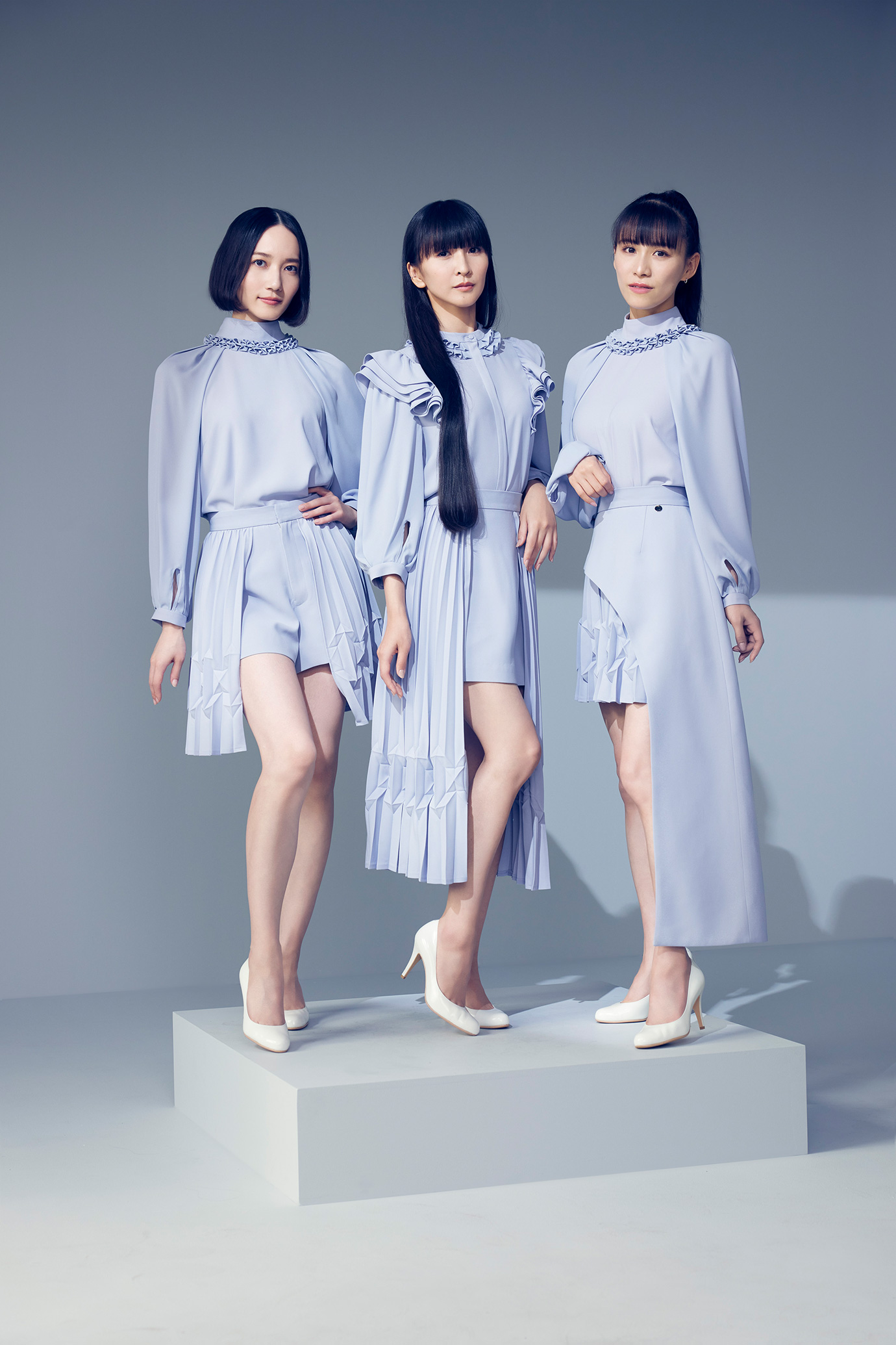 8 ｜ Perfume Closet