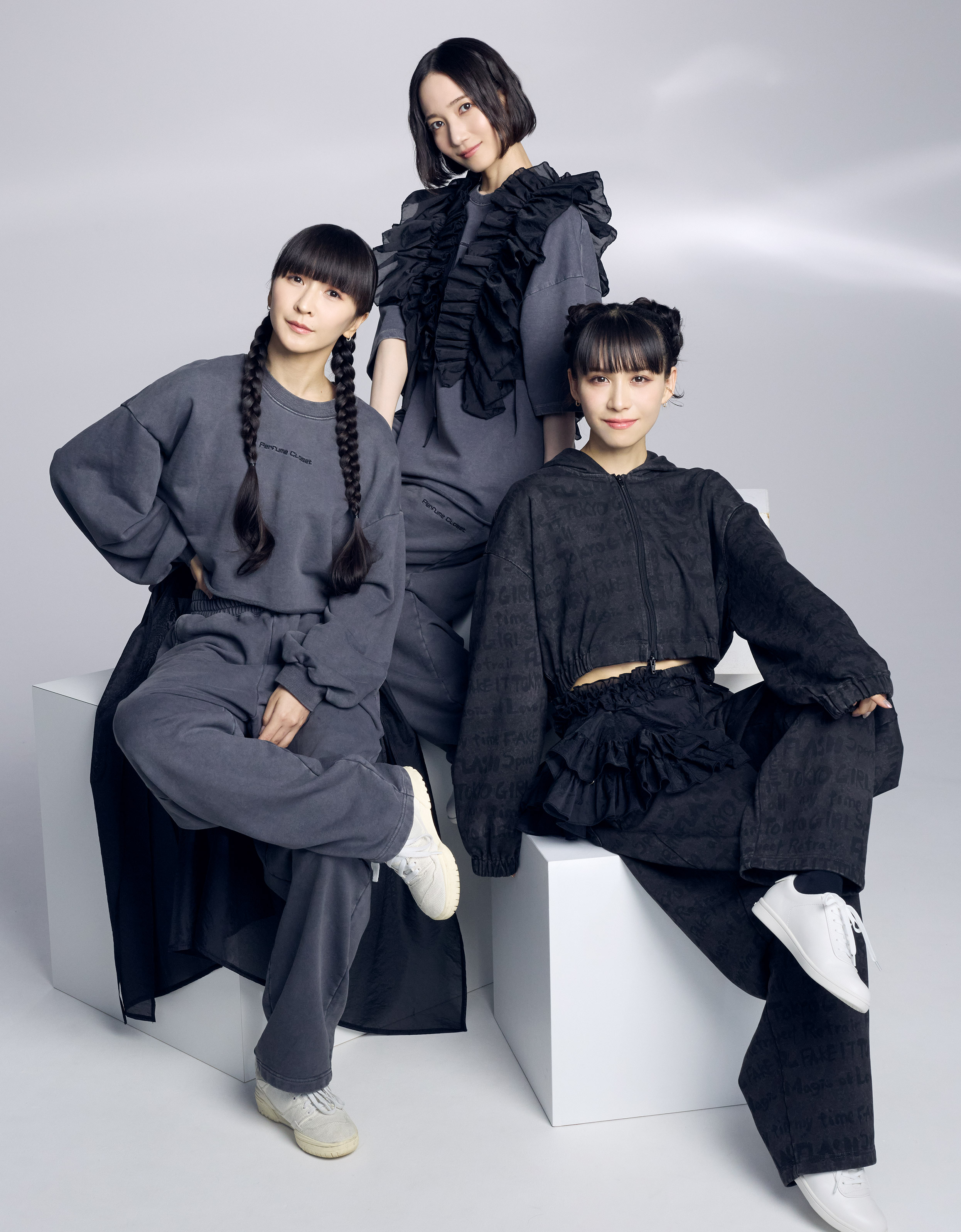 10 ｜ Perfume Closet