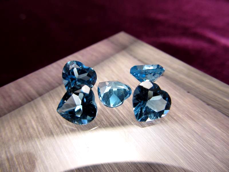 ◇5A・ジェムクォリティー◇1個5300円◇宝石質スイスブルートパーズ