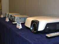 三菱、フルHDパネル搭載の液晶プロジェクター「LVP-HC5000」を発売