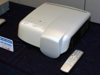 三菱、フルHDパネル搭載の液晶プロジェクター「LVP-HC5000」を発売
