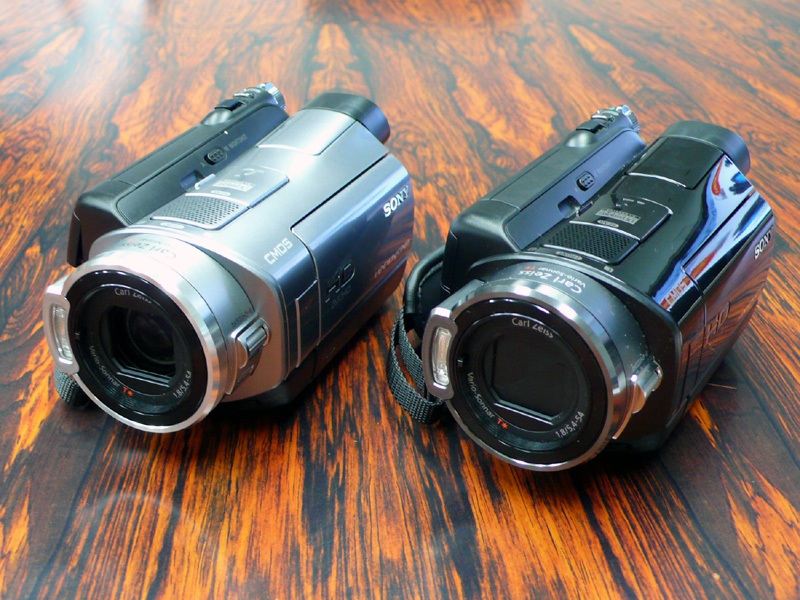 画像8 - ソニー、小型・大容量化を実現したAVCHD対応HDDビデオカメラ