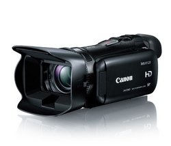 キヤノン、プロ機と同じCMOS/映像エンジン搭載のビデオカメラ「iVIS HF
