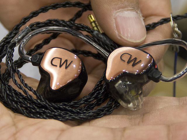 画像12 - ＜ポタフェス＞SOULブースに「YOSHIKIヘッドホン」登場