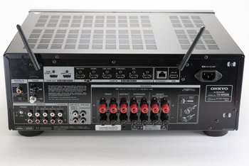 オンキヨーのTHX準拠AVアンプ「TX-NR696」レビュー。10万円切りで