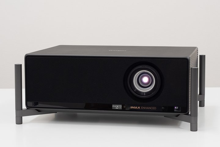 BenQ、高輝度3500lmの教育/ビジネス向け短焦点プロジェクター