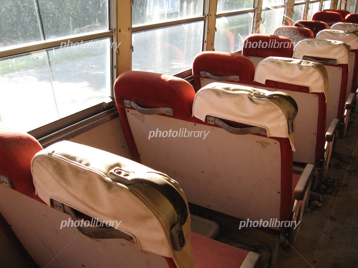 廃バスの座席 写真素材 [656175] - フォトライブラリー