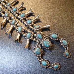 ナバホ 70Sオールド ターコイズ付 スカッシュブロッサムネックレス