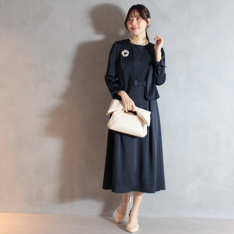 セレモニースーツ フォーマルスーツ 上品レースのワンピーススーツ