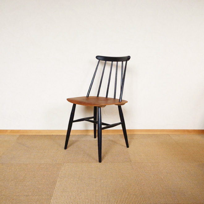 イルマリ・タピオヴァーラのファネットチェア | 北欧家具の