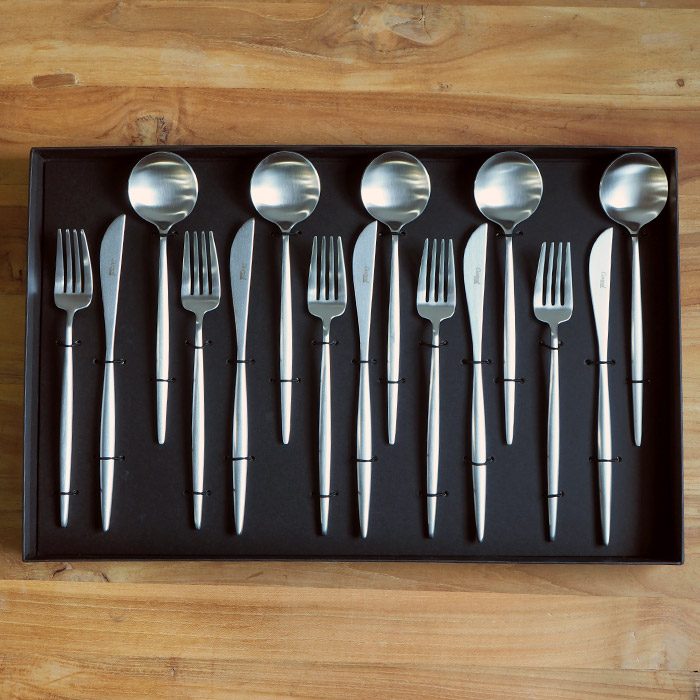 正規品】□クチポール ムーン シルバー ディナーセット 15PCS （箱入り