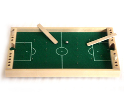 木のおもちゃ カルテット / サッカーゲーム｜ユシラ社 正規品