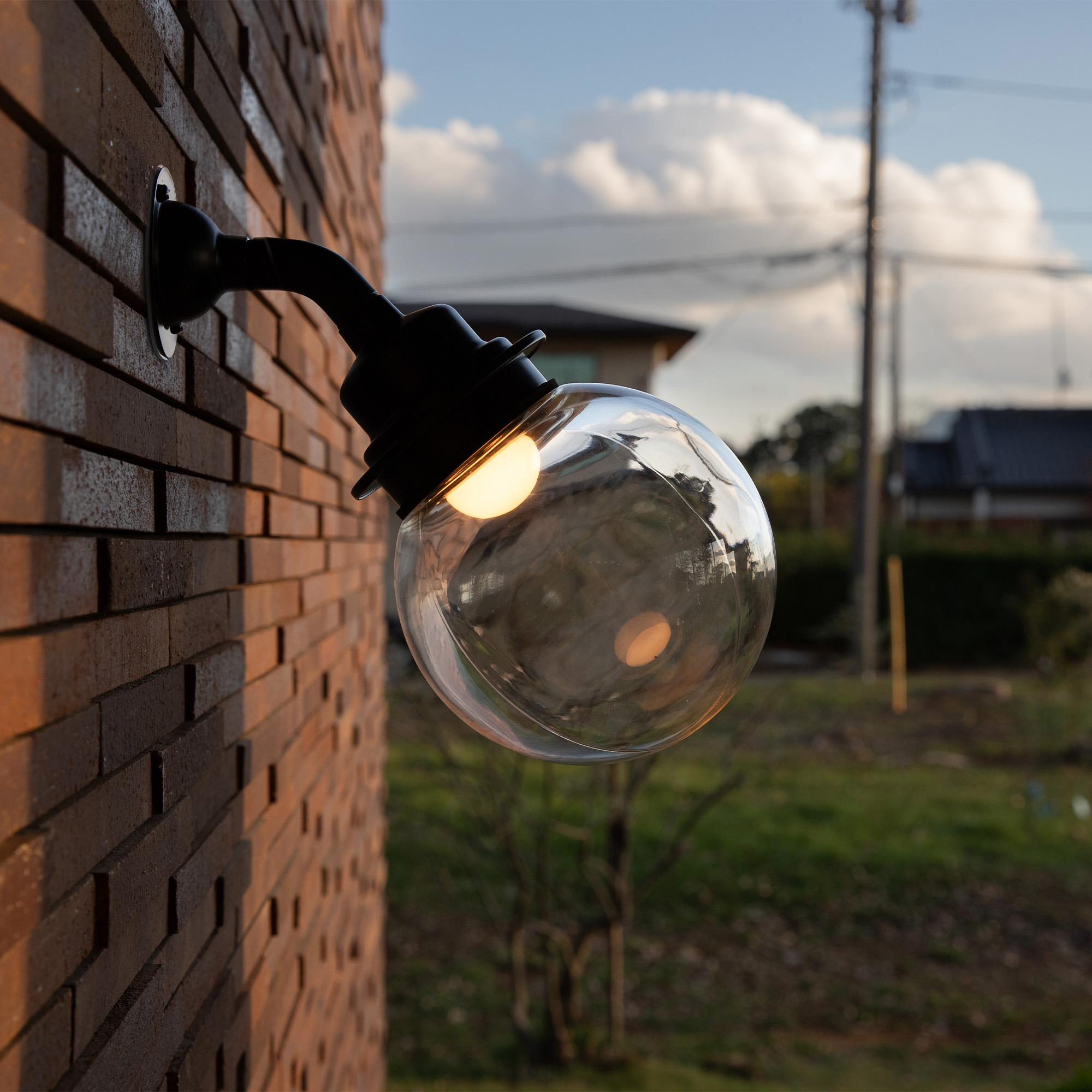 ボールアームライト クリア×ブラック | LT-BR011-01-G141 | 直付