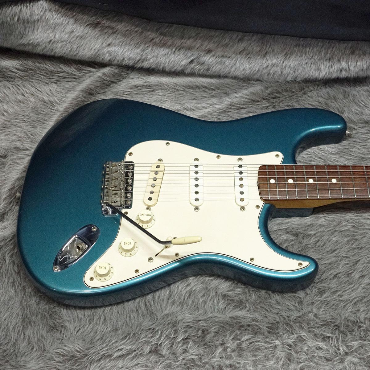 Fender American Vintage 62 Stratocaster RW Ocean Turquoise