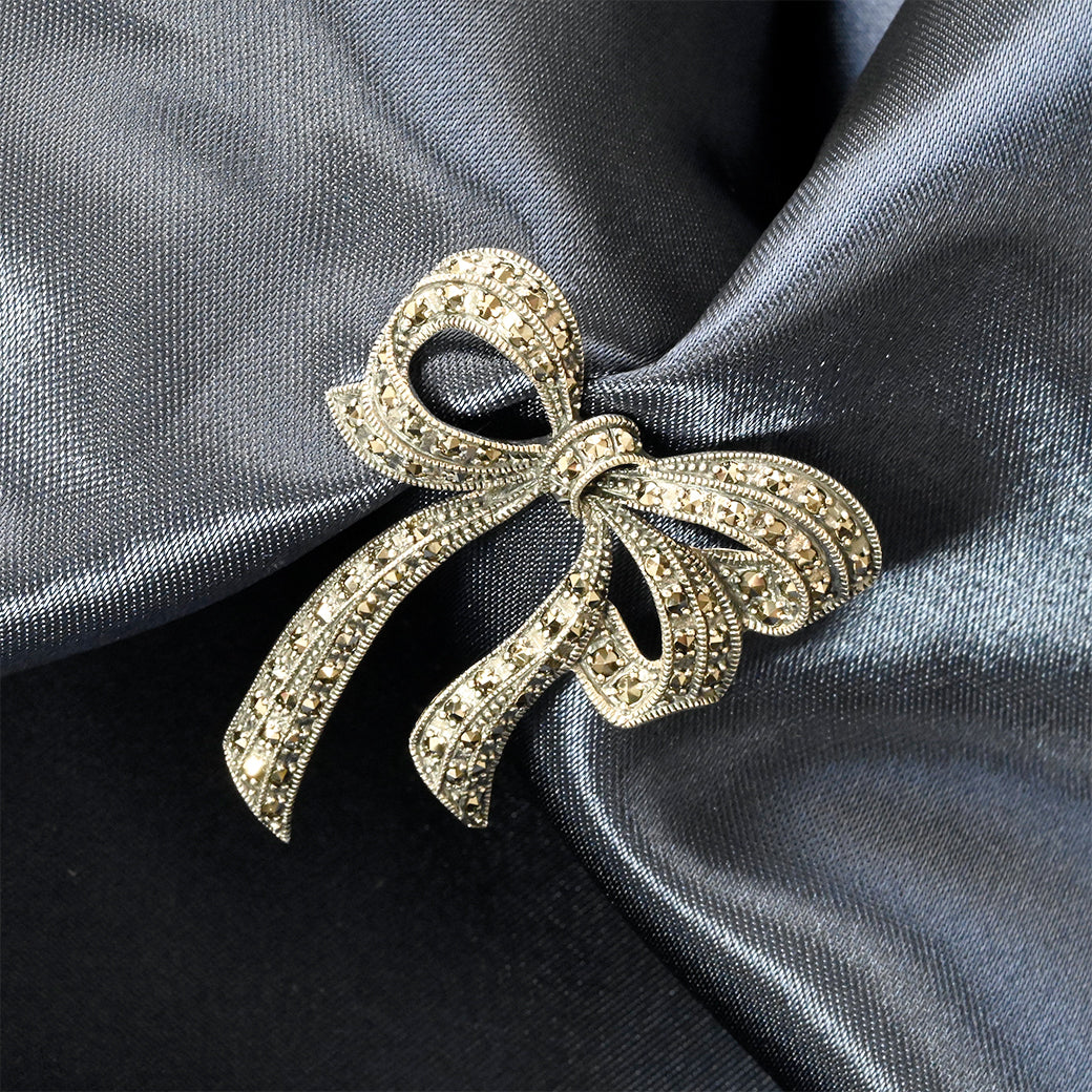 SV アンティークリボン ブローチ – 碌山ショップ