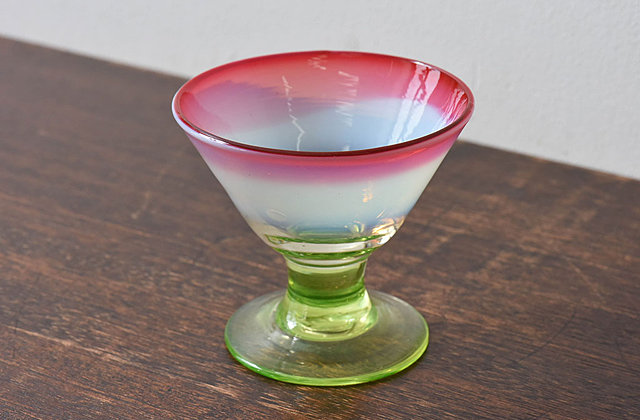 氷コップ 赤い縁 乳白色 足付きグラス 3個セット 大正、昭和 氷コップ