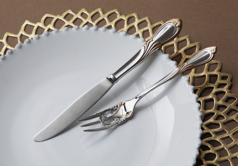 ヤマザキCACHE ゴールドアクセント 5ピースカトラリーセット×6セット 楽天市場】 ブランド別 > カ行 > カシェ ゴールドアクセント