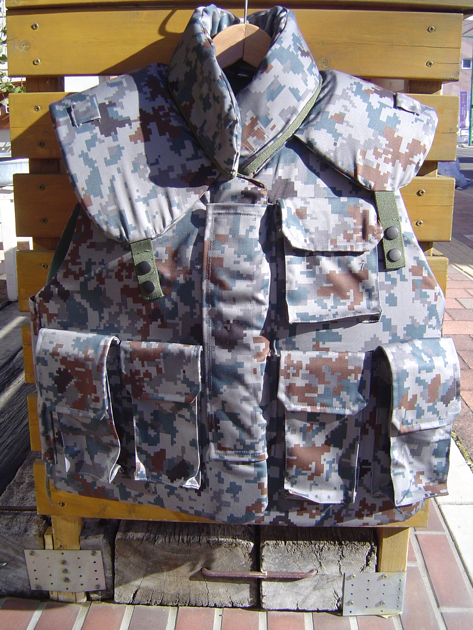 航空自衛隊デジタル戦闘防弾チョッキ衿カバー付 ミリタリーグッズ