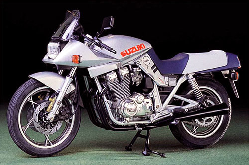 Tamiya 14010 1/12 Scale Motorcycle Model Kit Suzuki Katana