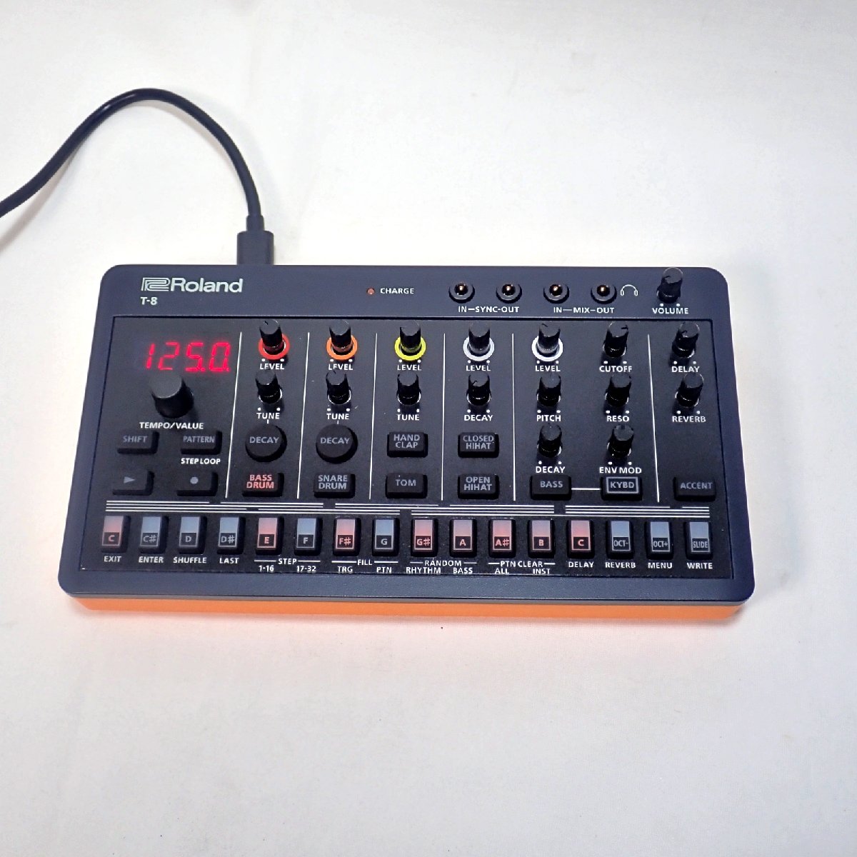 ローランドのリズムマシン「BEAT MACHINE T-8」 を譲っていただきまし