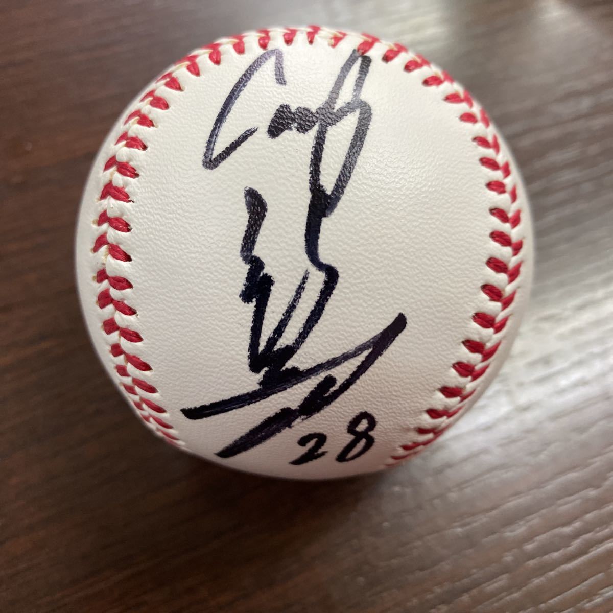 広島東洋カープ 直筆サインボール『 新井貴浩選手』28番時代