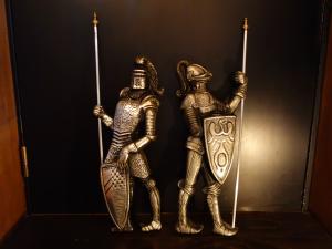 インテリア騎士、紋章のエンブレム、壁掛け、盾壁飾り LCM 6823