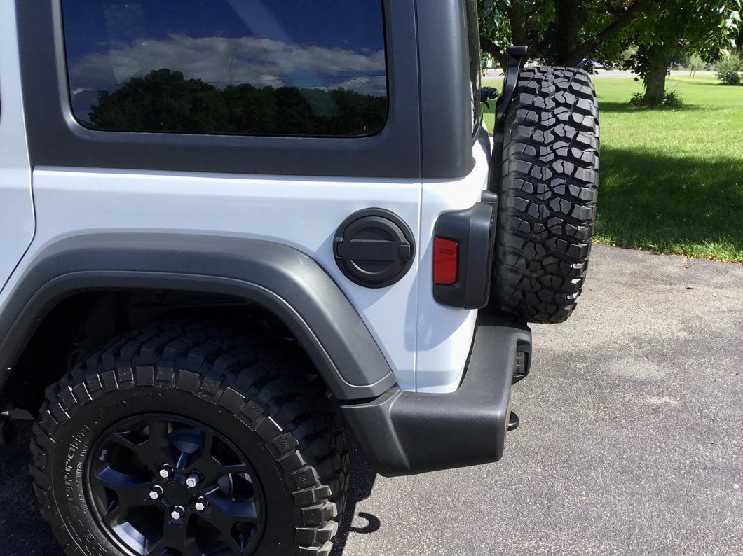 RedRock Fuel Filler Door Cover; Matte Black (18-25 Jeep Wrangler