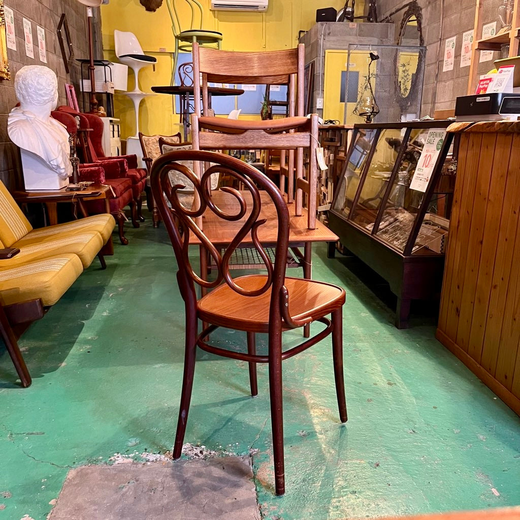 TON社 ベントウッドチェア ダイニングチェア No.4カフェダウムチェア