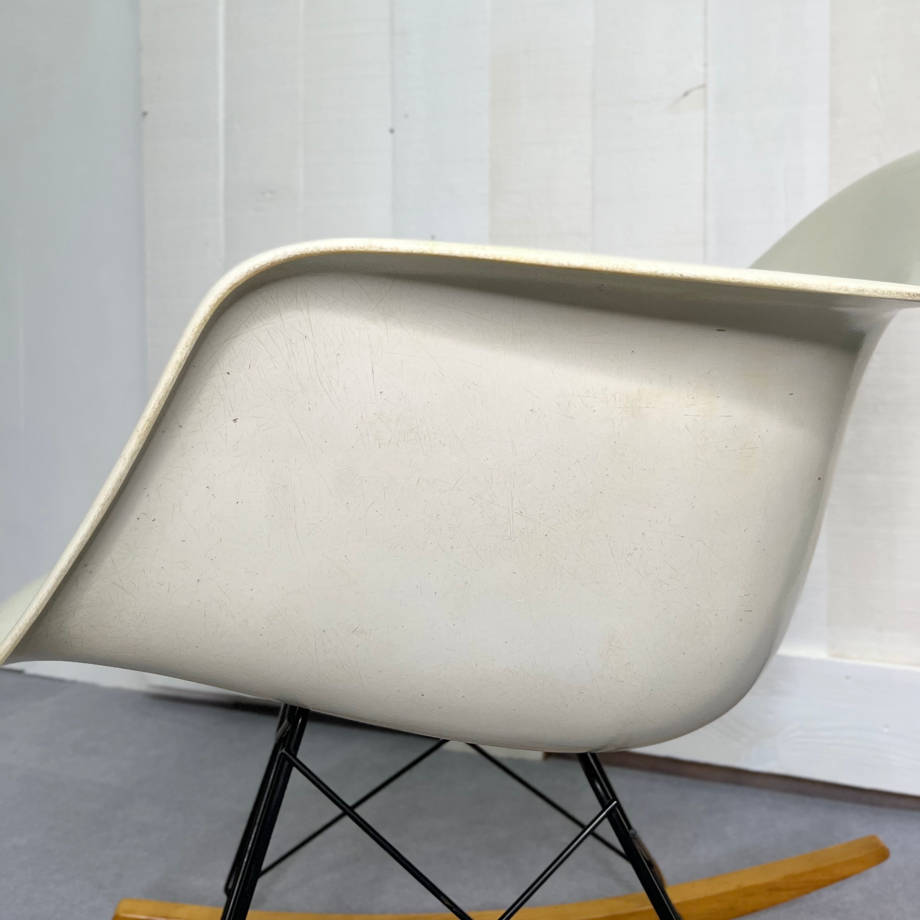 ハーマンミラー / Herman Miller アームシェルチェア FRP ロッカー