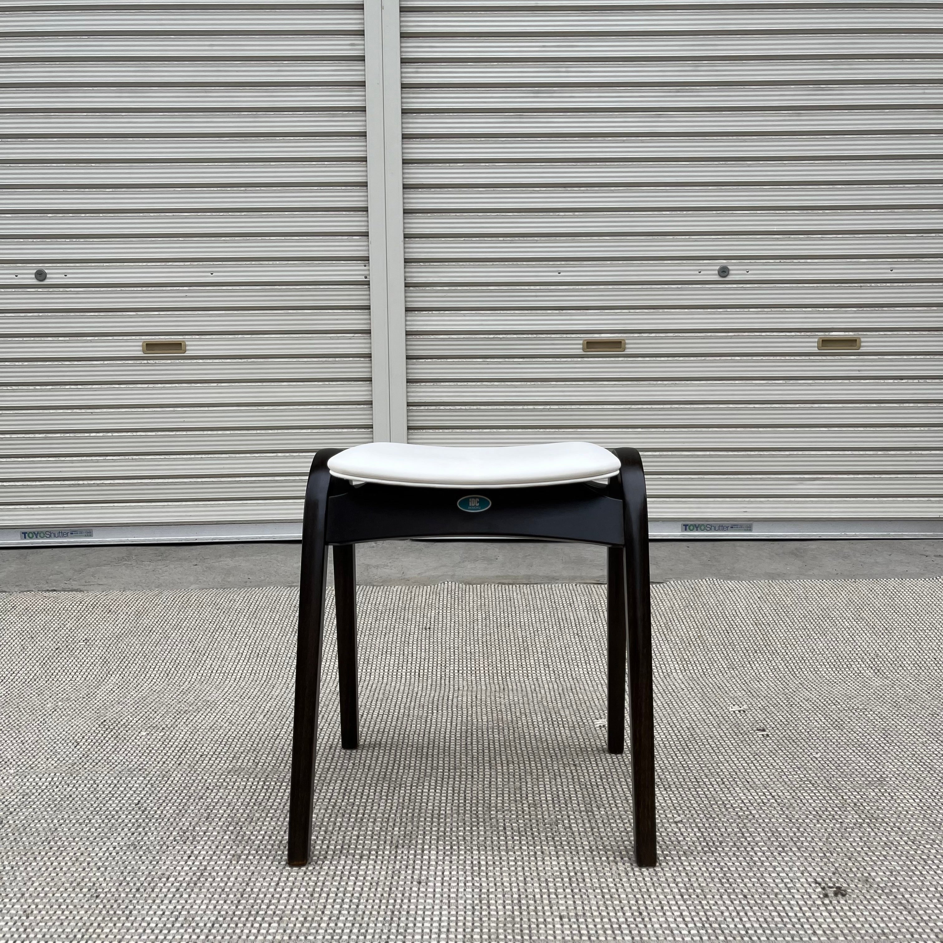 秋田木工 No.202 スタッキングスツール 剣持勇 コンパクトチェア 中古