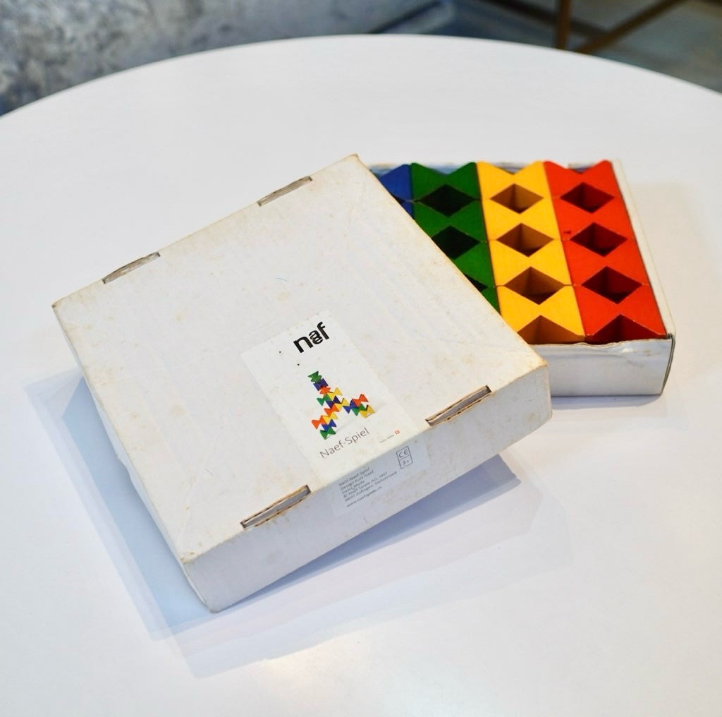 ネフ / Naef ネフスピール 積み木 おもちゃ 16ピース スイス製 木製
