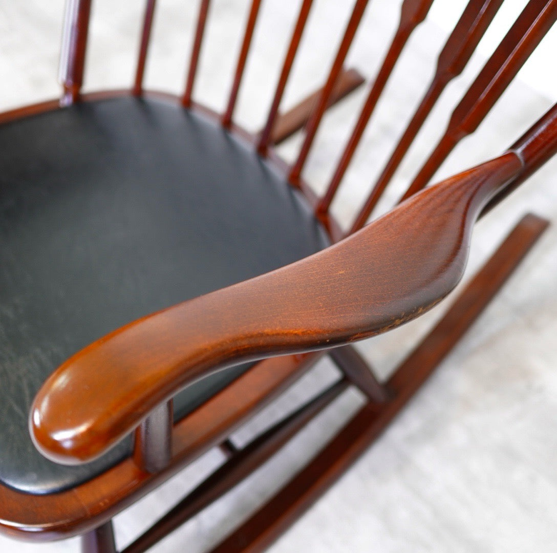 秋田木工 ロッキングチェア ピーコック ヴィンテージ 中古 安楽椅子