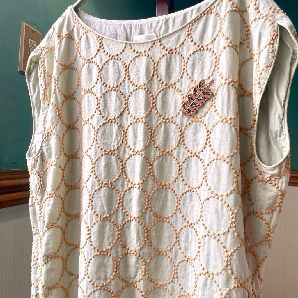 ミナペルホネン / mina perhonen ブローチ もみの木 木製 真鍮 中古 美