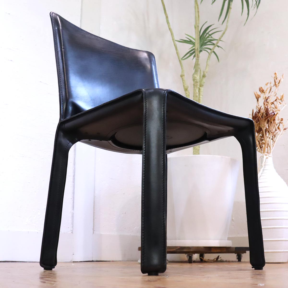 カッシーナ / Cassina キャブ アームレスチェア 412 CAB 黒 ブラック