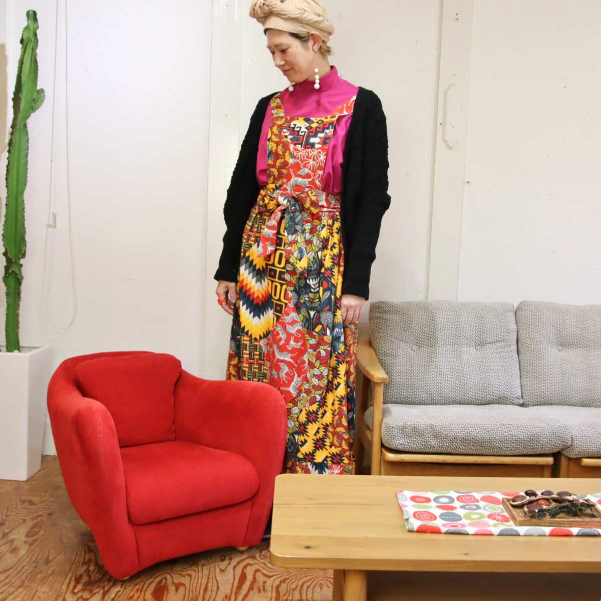 イデー / IDEE ミニミラーアームチェア コロンとしたミニソファ 赤 中古