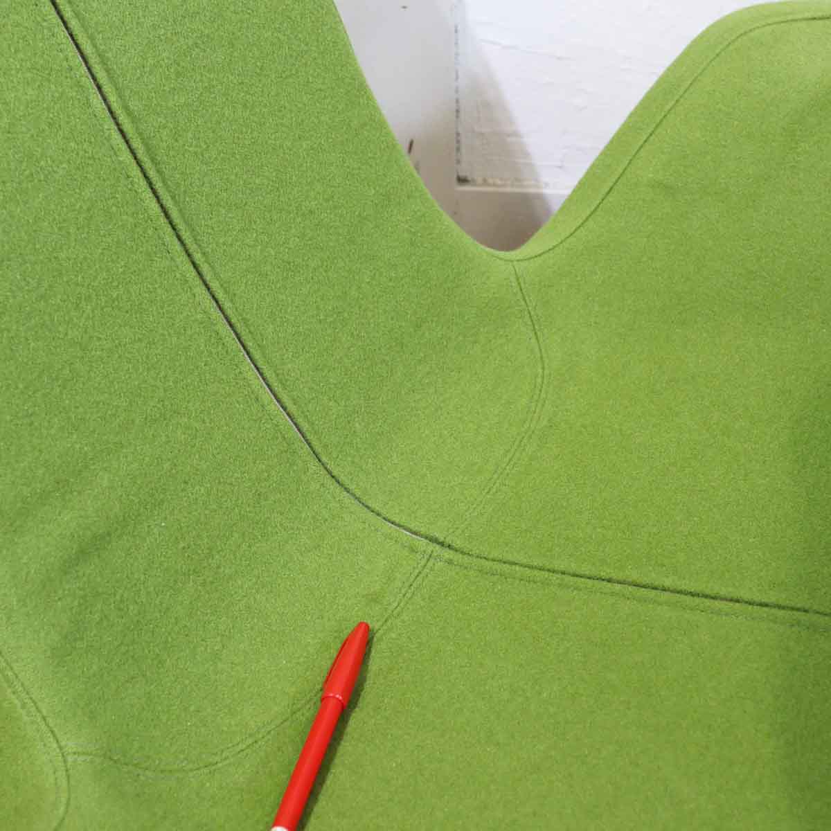 アイデック / AIDEC ルーブ / LOUV ラウンジチェア グリーン 岩崎一郎