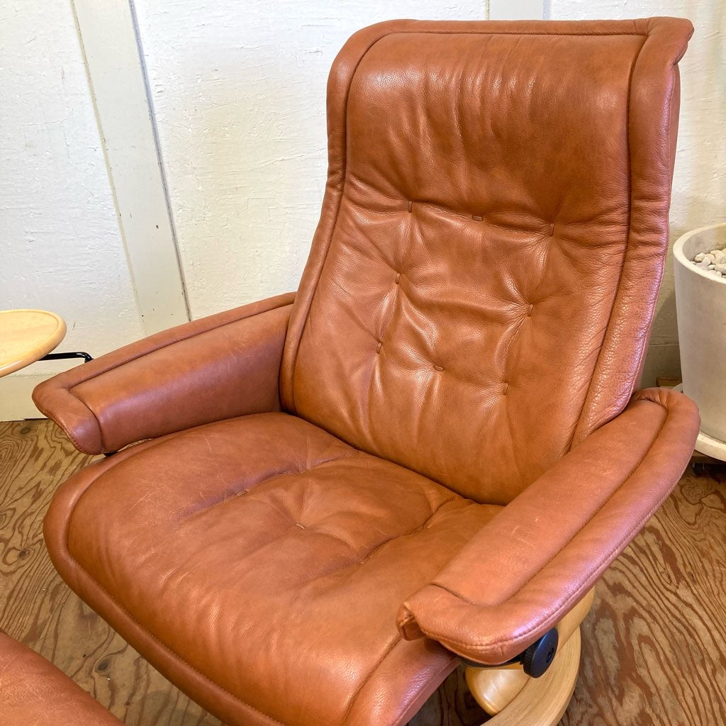 エコーネス / EKORNES ロイヤル ストレスレスチェア ＆ オットマン