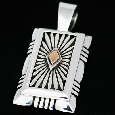 ナバホ族 Howard Nelson 14K サンバースト ボックス スモール