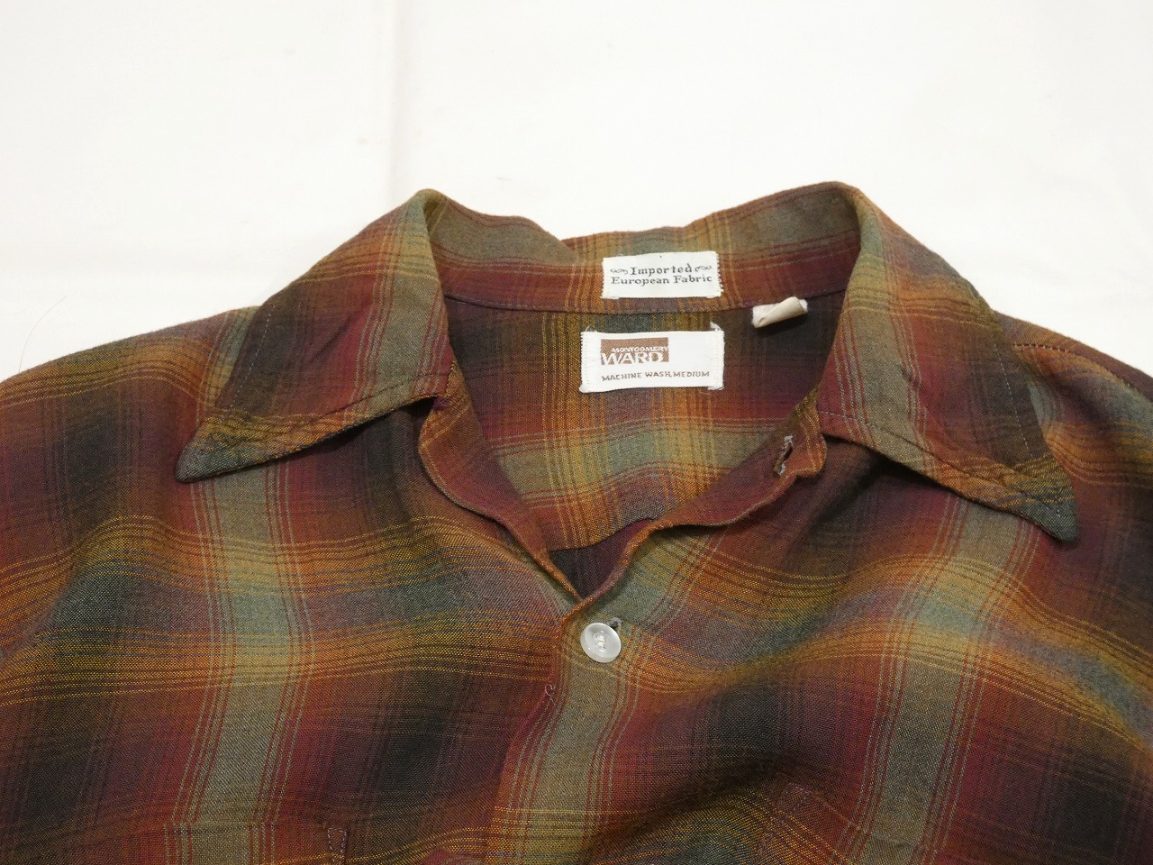 60s 70s MONTGOMERY WARD OMBRE SHADOW PLAID RAYON SHIRT - RICUR