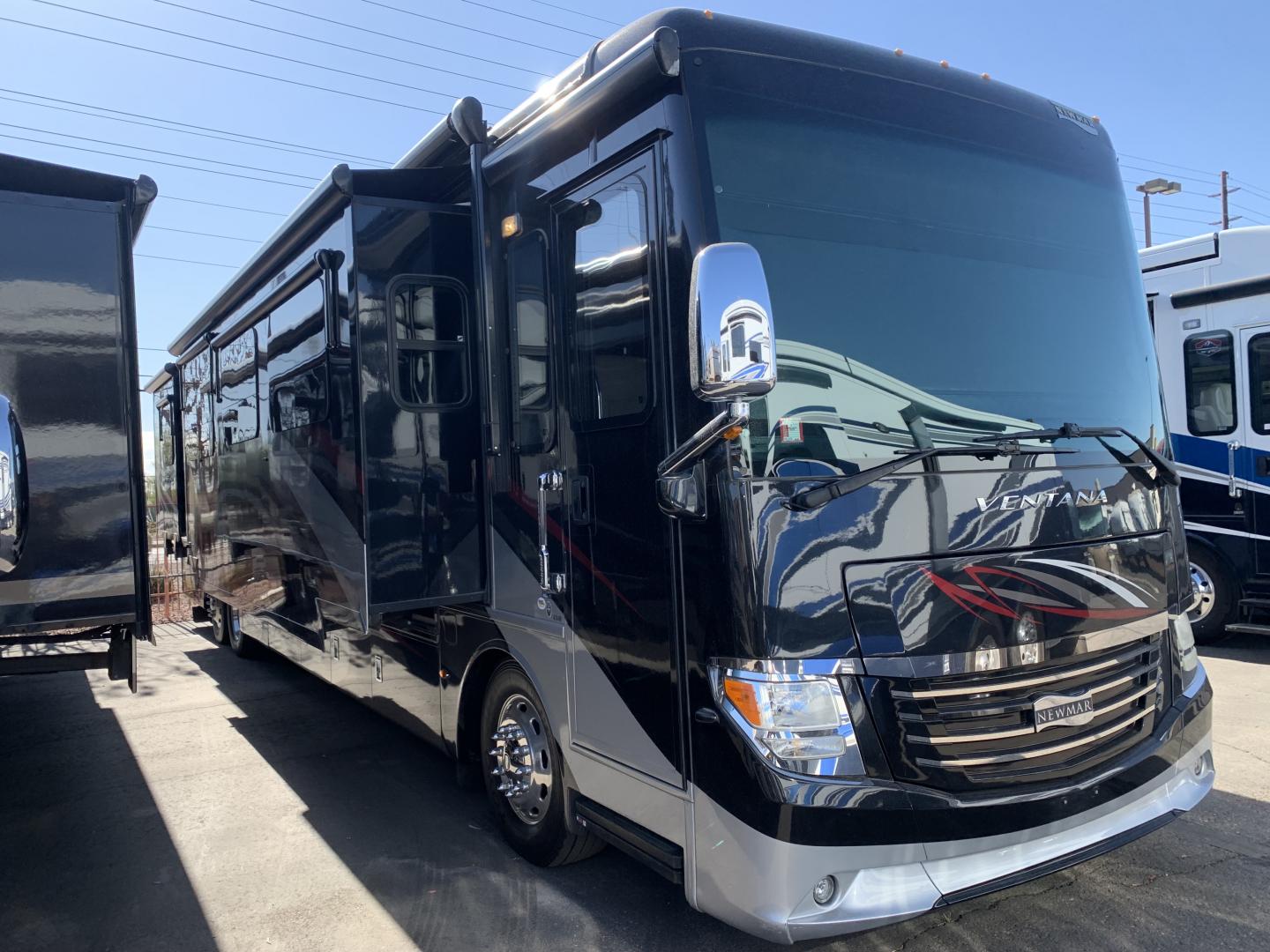 SOLD USED 2019 Newmar Ventana 4348 | Freedom RV | Tucson, AZ | M25114