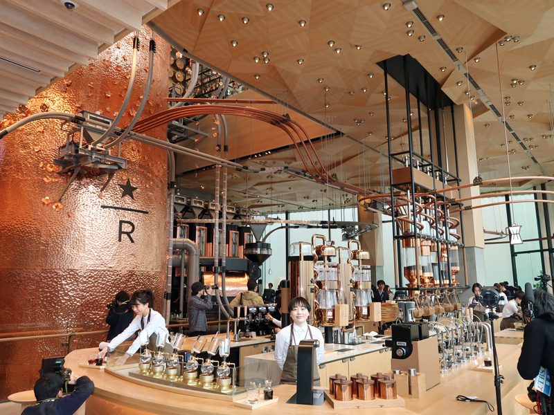 スタバ／中目黒「リザーブ ロースタリー」1周年で特別メニュー | 流通