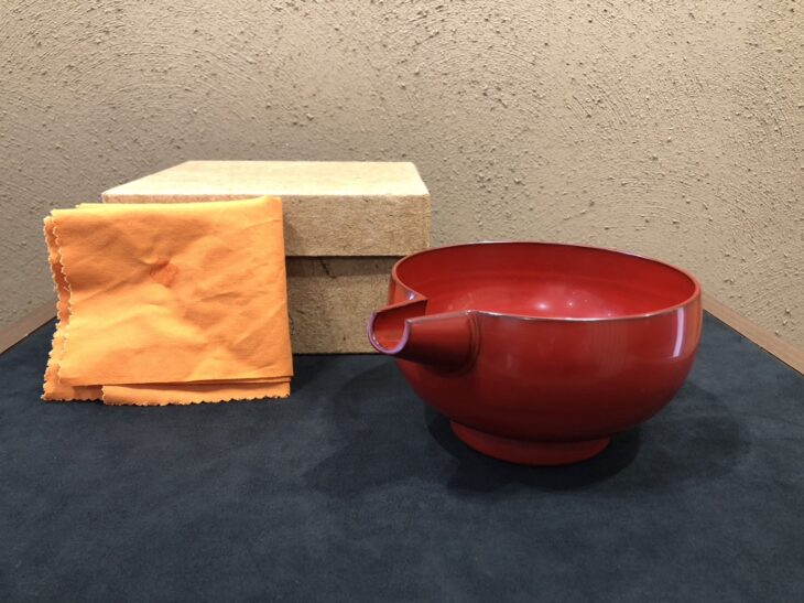 角 偉三郎 作『朱塗 片口』 ｜骨董品買取 緑和堂