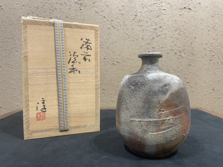 伊勢崎淳 作『備前 徳利』 ｜骨董品買取 緑和堂
