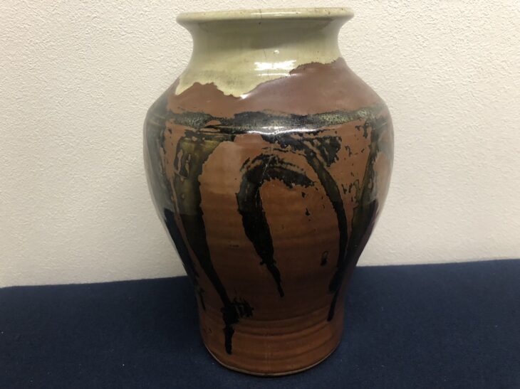 濱田庄司 作 『掛合指搗壺』 ｜骨董品買取 緑和堂