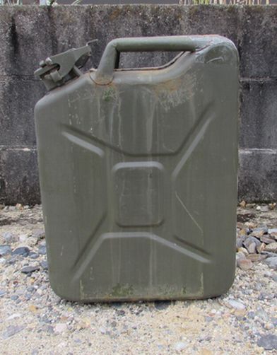 ナチス軍服・BWドイツ軍服・ミリタリーファッションの卸売り通販店WOLF 111