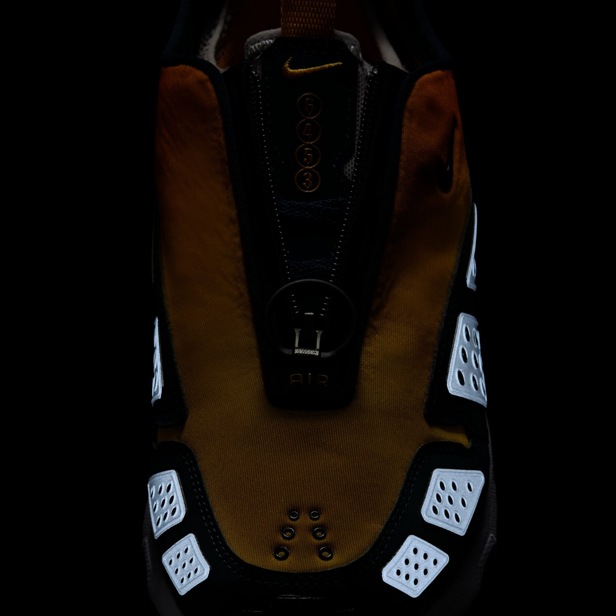 Air Max SNDR Canyon Gold and Deep Ocean – WOODstack